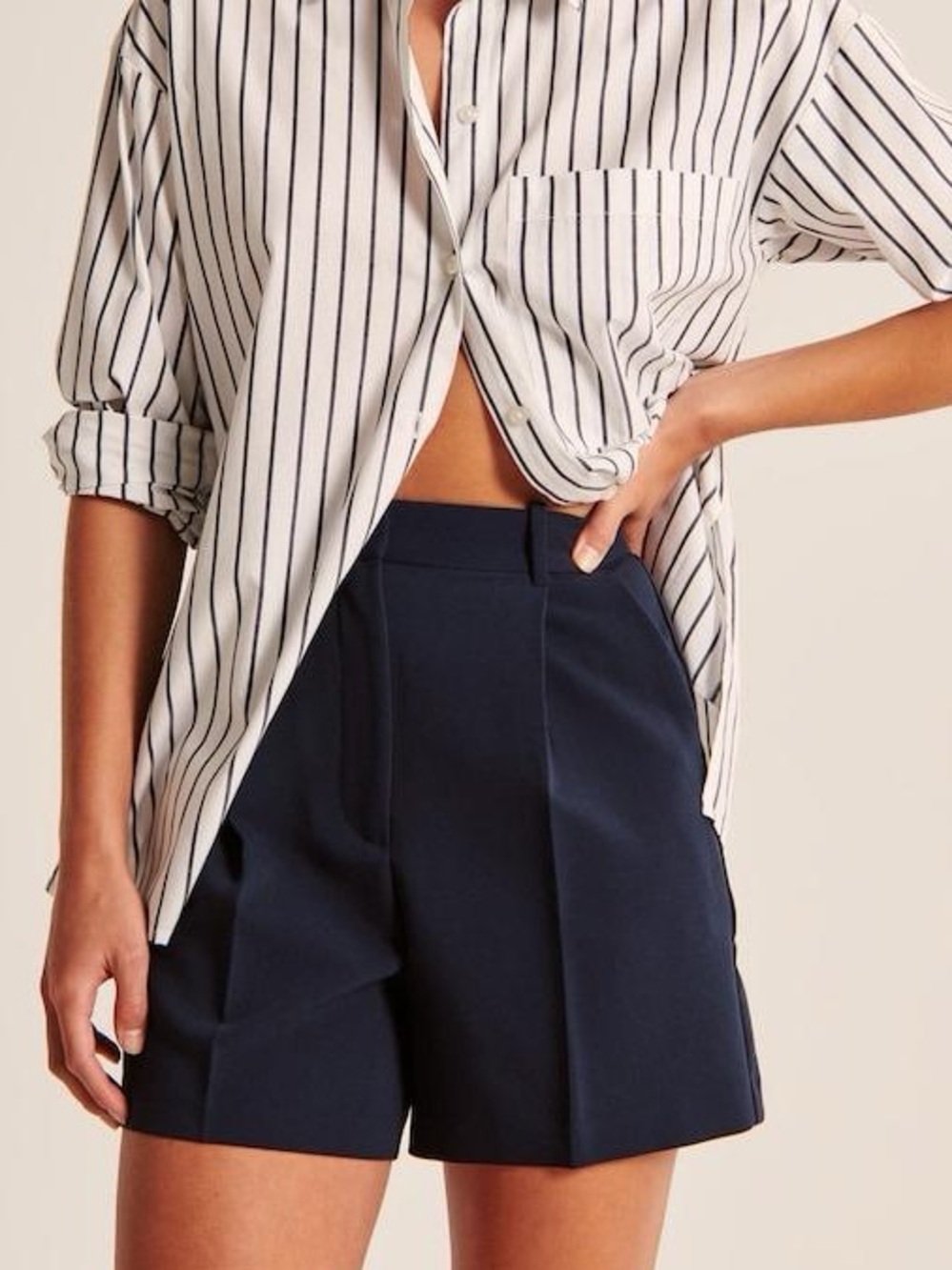 Ultra High Rise Tailored Pleated Shorts Navy | XS